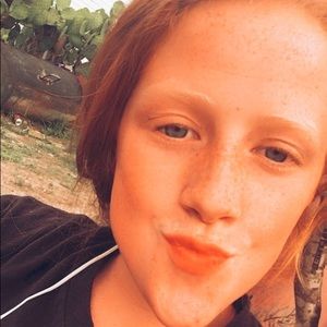 Meet your Posher, Alexus